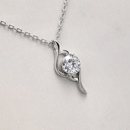 1 Carat Lightning Necklace 925 Silver Fashionable and versatile