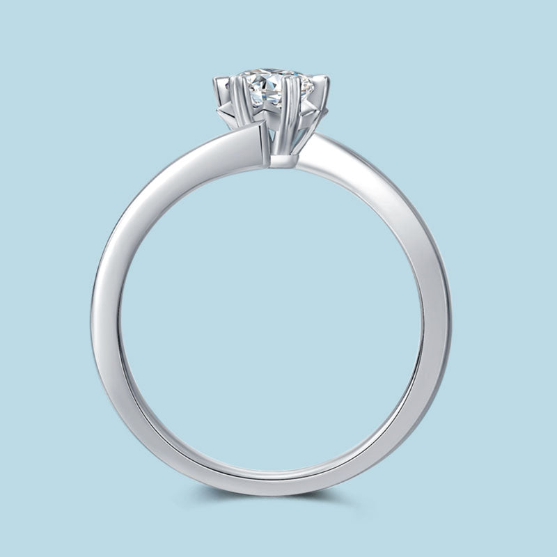 Snowflake Twisted Round Moissanite Solitaire Ring