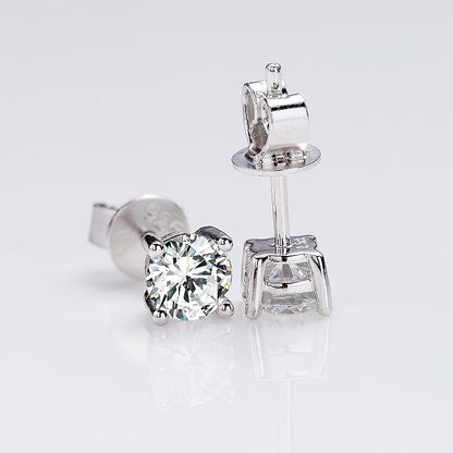 Classic 4 Prongs Setting Round Cut Moissanite Stud Earrings