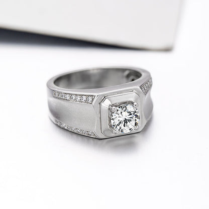 【Jason 】925 Sterling Silver 1CT Round Cut Moissanite Ring for Men