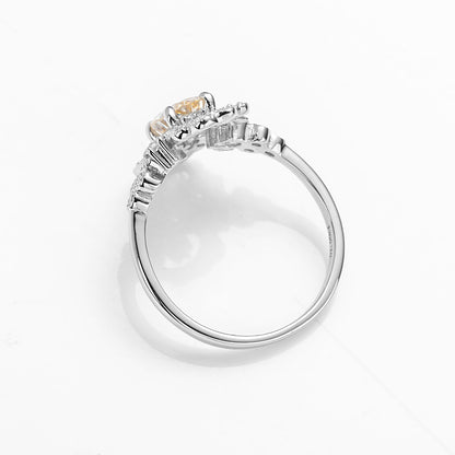 Vintage Oval Cut Hollow Out Moissanite Ring