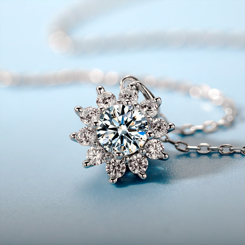 【 Daisy 】Round Cut 1CT Moissanite Sunflower Pendant Necklace