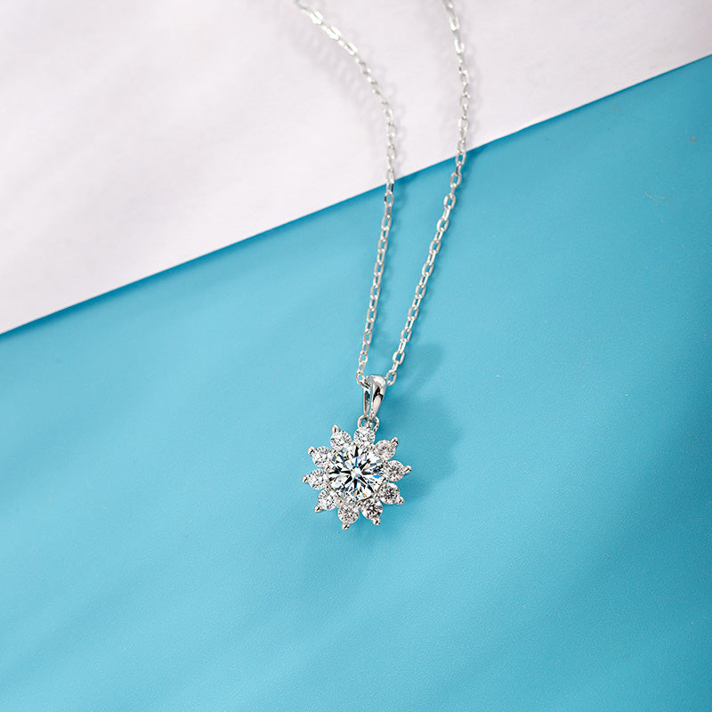 【 Daisy 】Round Cut 1CT Moissanite Sunflower Pendant Necklace